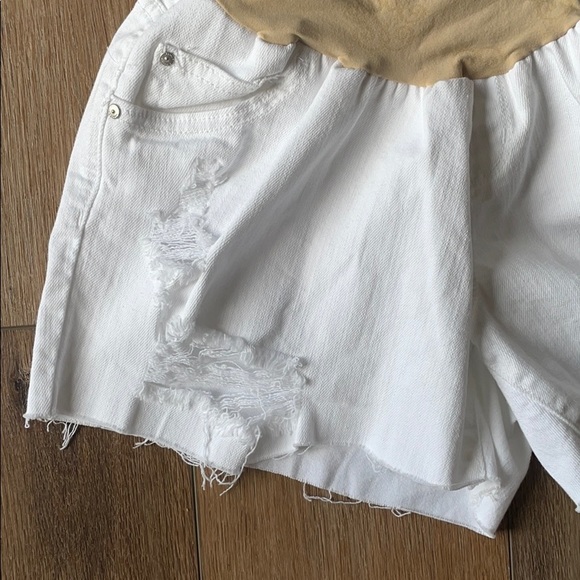 COPY - Maternity Jean Short - Picture 3 of 12